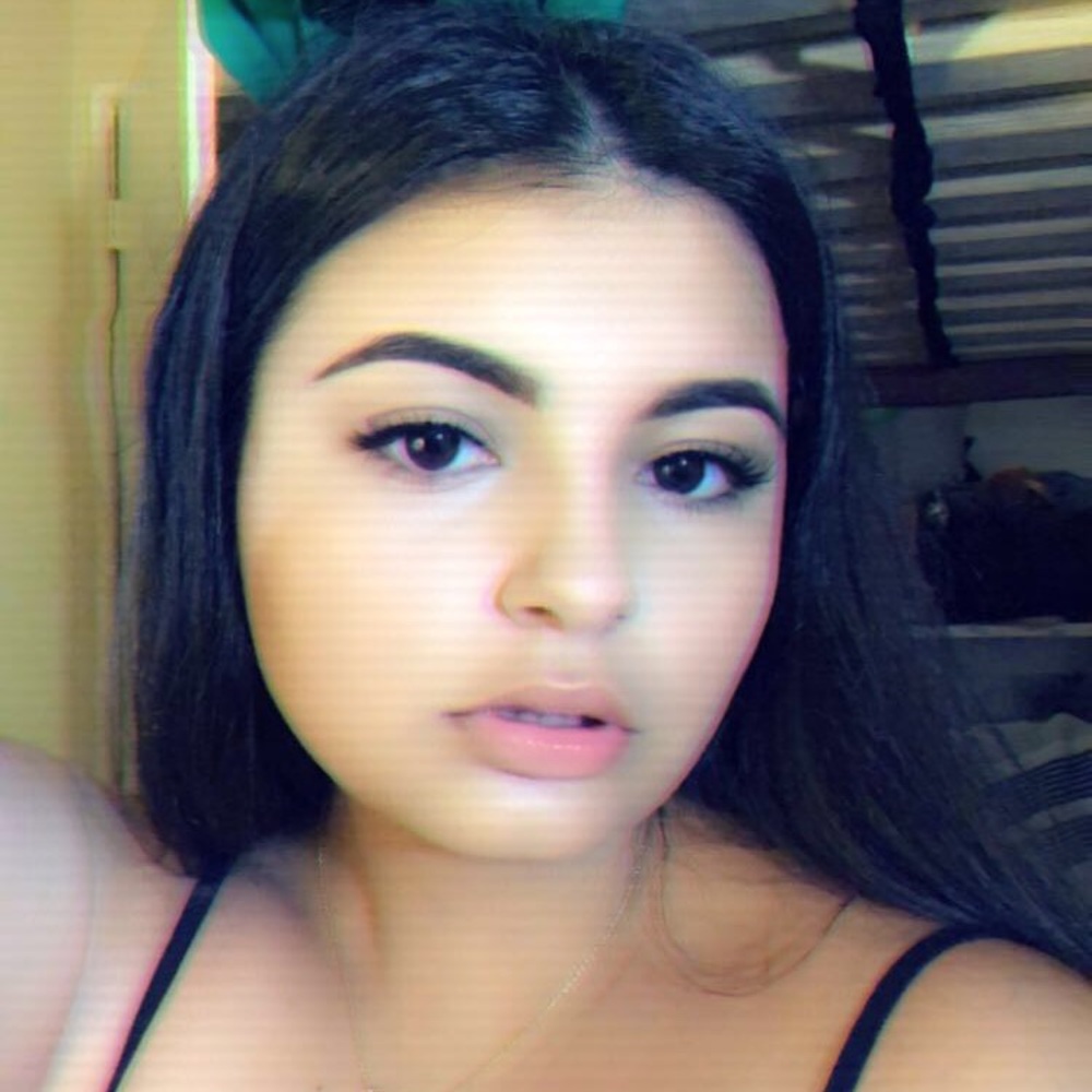 Meet your Posher, Reyna